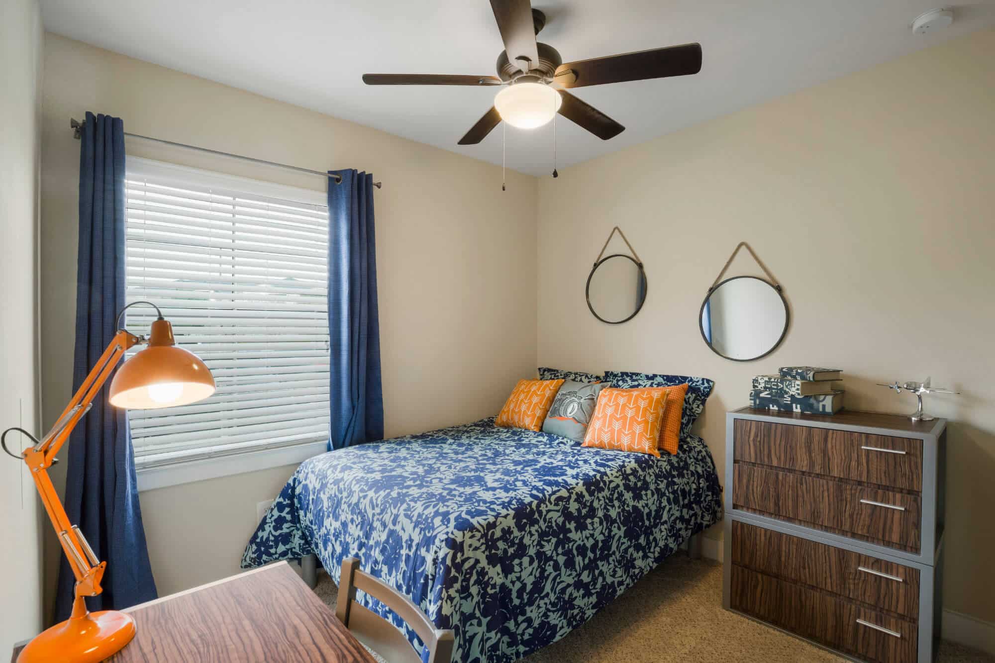 arba san marcos off campus apartments near texas state university private bedrooms with plush carpeting